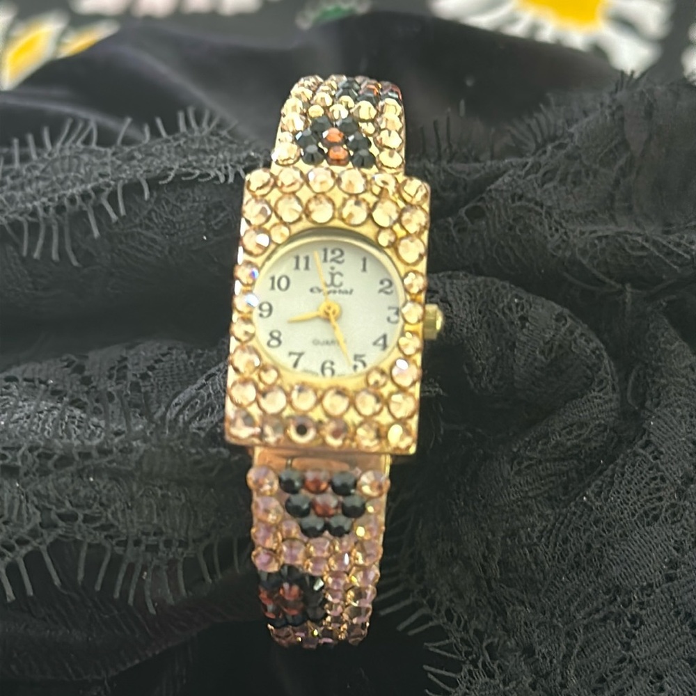 Jimmy Crystal New York Leopard Design Swarovski Crystals Watch